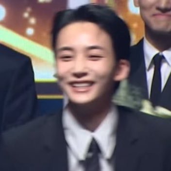 _tenthoffeb's profile picture. junhan yearner | ☽̶☾