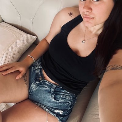 Loooouurr's profile picture. ° 𝙶𝚍𝚘𝚛 𝙼𝚊𝚗𝚜𝚒𝚕𝚕𝚊🏘. ° F∆®d⚡