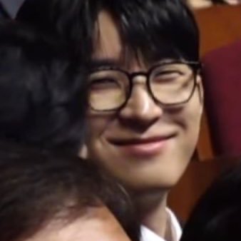 yxkzlzd's profile picture. 🫧𓇼𓏲*ੈ 011825 ✩‧₊˚🎐 || mw kasal ||