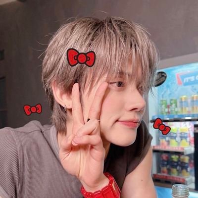 yeonnjunc's profile picture. ✧ 𝐔𝐍𝐑𝐄𝐀𝐋 ⇢ 1999년 | 최연준, Virgo Prince of TXT.