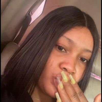 MaureenSunday10's profile picture. always a newbie | storyteller