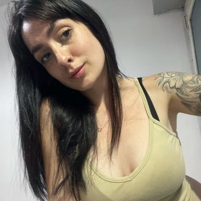 mmariabelen_'s profile picture. 🖤 @larenga