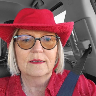 SharonDecky's profile picture. 