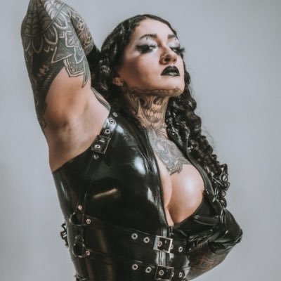 XliahArachne's profile picture. Dominatrix | IFBB Pro Bodybuilder | Femdom Content Creator | Poker Player 🕷️♠️               https://t.co/0PP0laBspQ