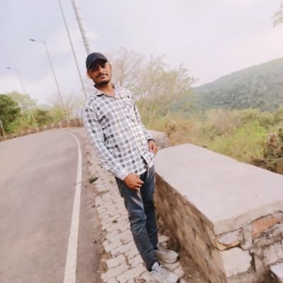 KuldeepYadav498's profile picture. ||PositiveThoughts||Patriot||Poet||Socialist||JayShreeKrishna🦚😍||RadheRadhe||Hindu🚩||Farmer||Student||StruggleisLife||