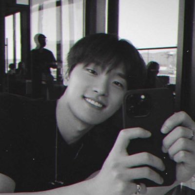 skalzkwp's profile picture. なんとか