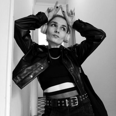 Olha76347170's profile picture. 27 y.o.
♀️🏳️‍🌈🇺🇦🇪🇦♐📷🐶🧫🧪
CaitVi brainrot, wlw, sad and thoughtful