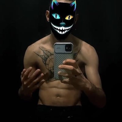 Tusaisquoifrere's profile picture. Mon premier ouvrage :                                              “Confetty”
disponible 🌍