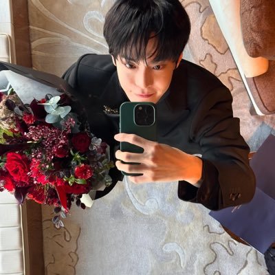 ARungjung's profile picture. ไปได้เรื่อย เหนื่อยก็แค่เปลี่ยน รักและซัพ ทุกคนที่อยากรัก/ซัพ ไม่ต้องถามว่าอยู่ด้อมไหน ไปเรื่อยๆค่ะ อยู่ตรงไหนละมีความสุขก็อยู่เนอะ #อรยใส่ใจทุกคน