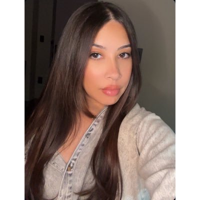 Cosmicenergy_'s profile picture. Astrology • New Age spirituality 🧬 Tarot reader • intuitive guidance