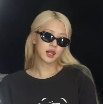 LaVieEn_BP's profile picture. ♡ههههه 𝙷𝚎𝚛𝚎 𝚝𝚘 𝚜𝚞𝚙𝚙𝚘𝚛𝚝 𝚖𝚢 𝚊𝚗𝚐𝚎𝚕𝚜ههههه ♡