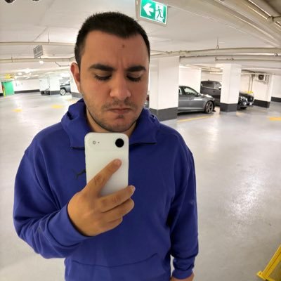 Mehrshadr's profile picture. I'm so good at sleeping I can do it with my eyes closed | Macintosh Podcast co-host at @FarsiBox