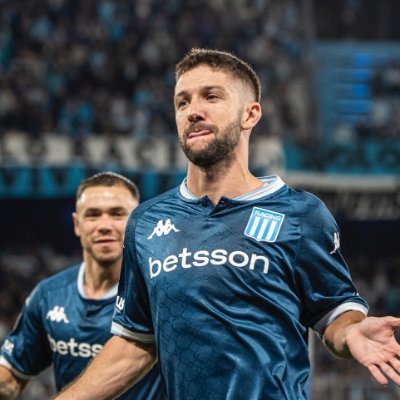 Igna_dom's profile picture. Las tazas sobre el mantel