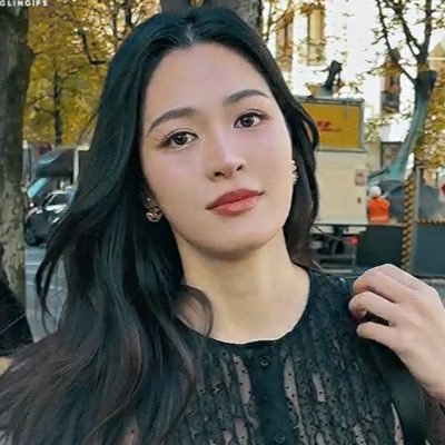 bepsique_'s profile picture. ⠀ ⠀ ⠀ Intensity always seems to be my biggest problem. • fã de tailandesas de gl.