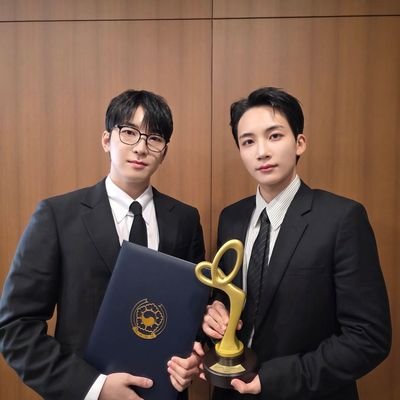 wafalasol's profile picture. nobitawoo🕶 /pizza and seventeen space