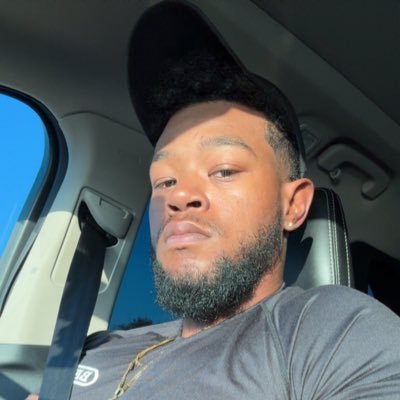 AyeeeeDon's profile picture. Dtx 🤠 ♒️♒️SFA ‘18 Alum……..Kairo💙..B❤️ #GoBirds