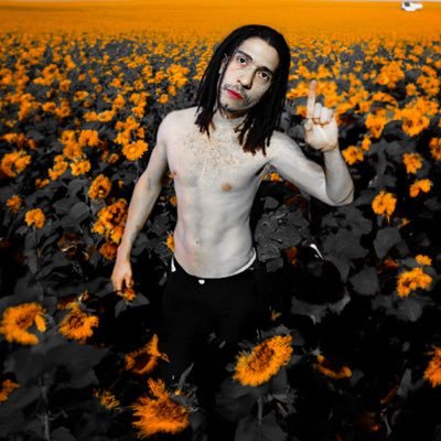 hanzeledain's profile picture. #DIRECCIÓN Y #PRODUCCIÓN #CREATIVA 🗣️ #cantautor 🇲🇽 🌎 🫶🏼🎤 Víctima 2 intentos homicidio.