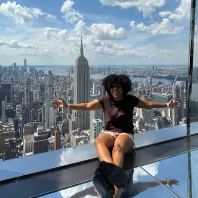 Veks29's profile picture. Tonight is the night 📈#mufc 👹#f1 🏎️ #music #tennis 🎾 I’d rather be a comma than a full stop🎵