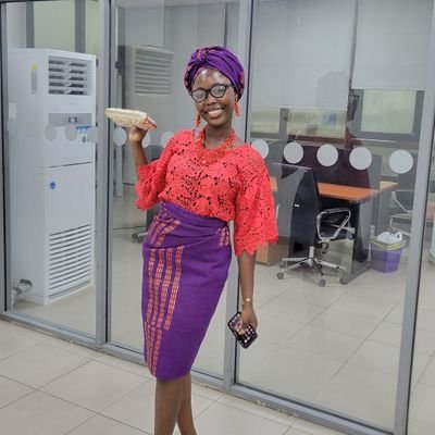 _ifyjay's profile picture. Financial integrity expert by day, virtual assistant by night. 

Unapologetically Feminist🙂‍↔️