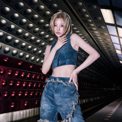 els1e3's profile picture.