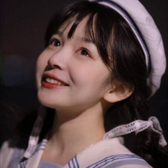 qing_yi13255's profile picture. 