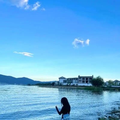 mdmdhdls's profile picture. 毎日少しずつ努力し続けることで、どんな大きな目標でも必ず達成できることを信じて、今日も一歩踏み出そう，日本の文化が好きで、日本語を勉強しています☺