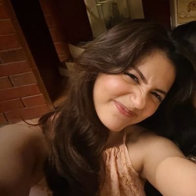 butterfly_grl_'s profile picture. 𝑴𝒆𝒐𝒘𝒘𝒘🐾..!! ᴘᴀʀᴀᴅᴏxɪᴄᴀʟ🪐...!!