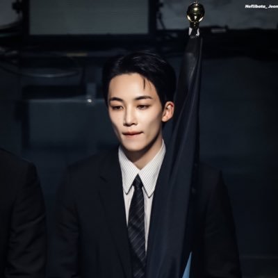 twiggieschoc's profile picture. EXO-L since 2013 & CARAT since 2022 🪽⚔️