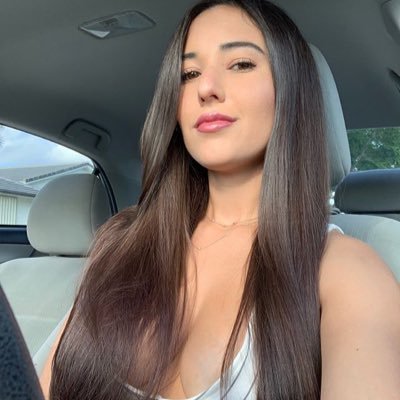 linda83884's profile picture. 