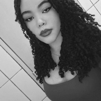 emmizw's profile picture. ✨