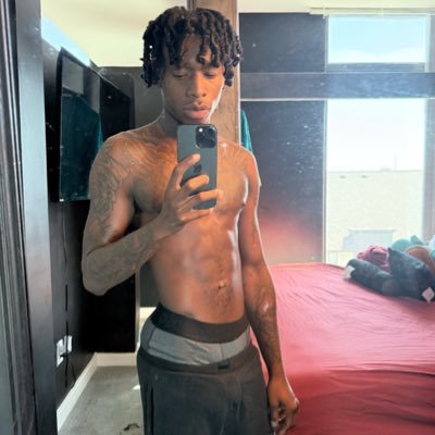 papanotjohnss's profile picture. 