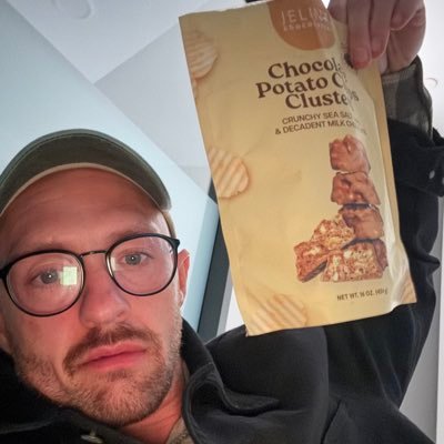 RomRomberts's profile picture. math is an illusion.