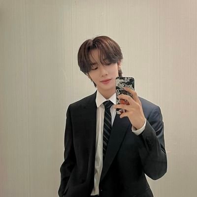 Mayy_1110's profile picture. 