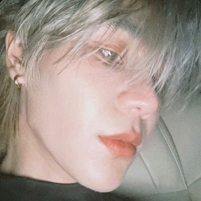 mniewangxian's profile picture. 'maybe, one day, you'll be a really beautiful tree' 
-fan account
saw fk, taemin, gemini, txt
https://t.co/xGKH0h5aMG