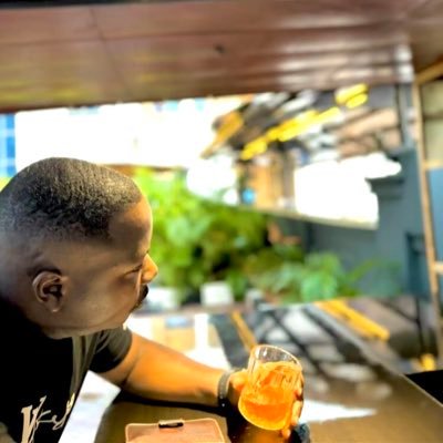 GodwinOtu12's profile picture. No good decision was ever made on a swivel chair/strictly unbothered /30BG 🇧🇪 /Manchestercity Top fan (Cityzen)