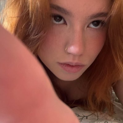 bolleradecrema's profile picture. flores pa tu pelo💐