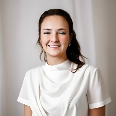 melinaweekes's profile picture. entrepreneur | small business tips | seo + digital marketing