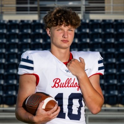 oliverjsiegle's profile picture. Columbia Academy ‘28 | WR/S 🏈 | 5’11” 180lbs | 4.13 GPA | 4.23 Shuttle | 4.89 - 40 | oliverjsiegle@gmail.com