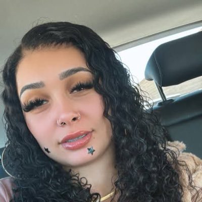 rachellcooper99's profile picture. Together Let’s  Make The WORLD A Better Place  🤍💐