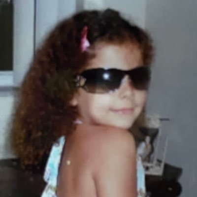 carofvazq's profile picture. :)