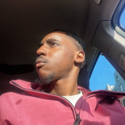 pasdebruiit's profile picture. Mangez la vie