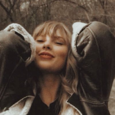 toomuchtimida_'s profile picture. hufflepuff (she/her) 21 written by taylor swift a little bit dramatic