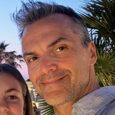 stosfrango's profile picture. 