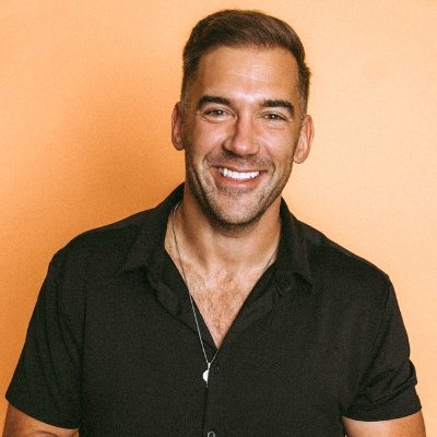 LewisHowes's profile picture. 3x NYT Bestselling Author 📖 | Host of The School of Greatness 🎙️
Listen & follow here 👉 https://t.co/pt44gV33O4