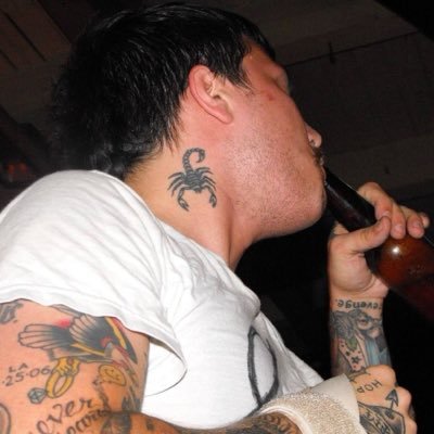 nvrpumpkin's profile picture. he/they | 18 (击)