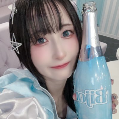 Bijou_yuno0620's profile picture. @iDOLSTAGE_Bijou⌇あおいろ💙⌇次回の出演:28日(火)18:00-24:00⌇🔰こんかへ初心者🔰⌇うたをうたいます⌇来店のご予約はDMにて💌𓂃𓈒𓂂𓏸⌇べつのすがた@yunologue