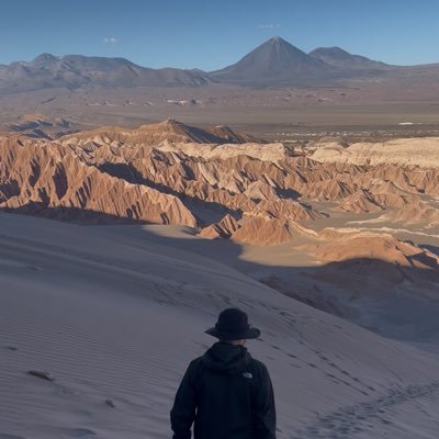 Massalia1899's profile picture. Seamos realistas y hagamos lo imposible!