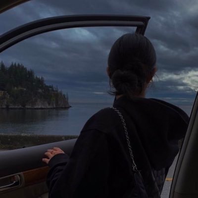 Naoki04171's profile picture. انسانه لا ترغب بأكثر من ايام هادئة، وقلب مُطمئن، وألا يمسّه فزع او ش