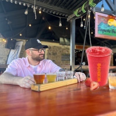 davecoolatta's profile picture. shoes, dogs, friars, yanks. friend of the pod.