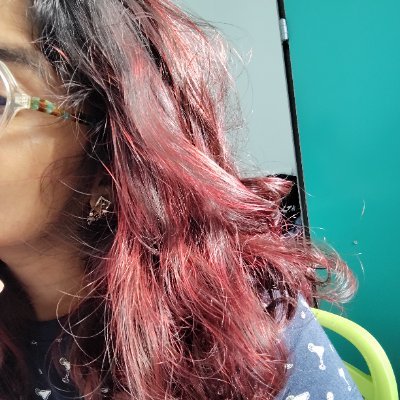 sombresambar's profile picture. கடலுக்குண்டு கற்பனைக்கில்லை கட்டுப்பாடு • rough draft of a person
